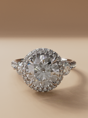 HIDDEN HALO RINGS