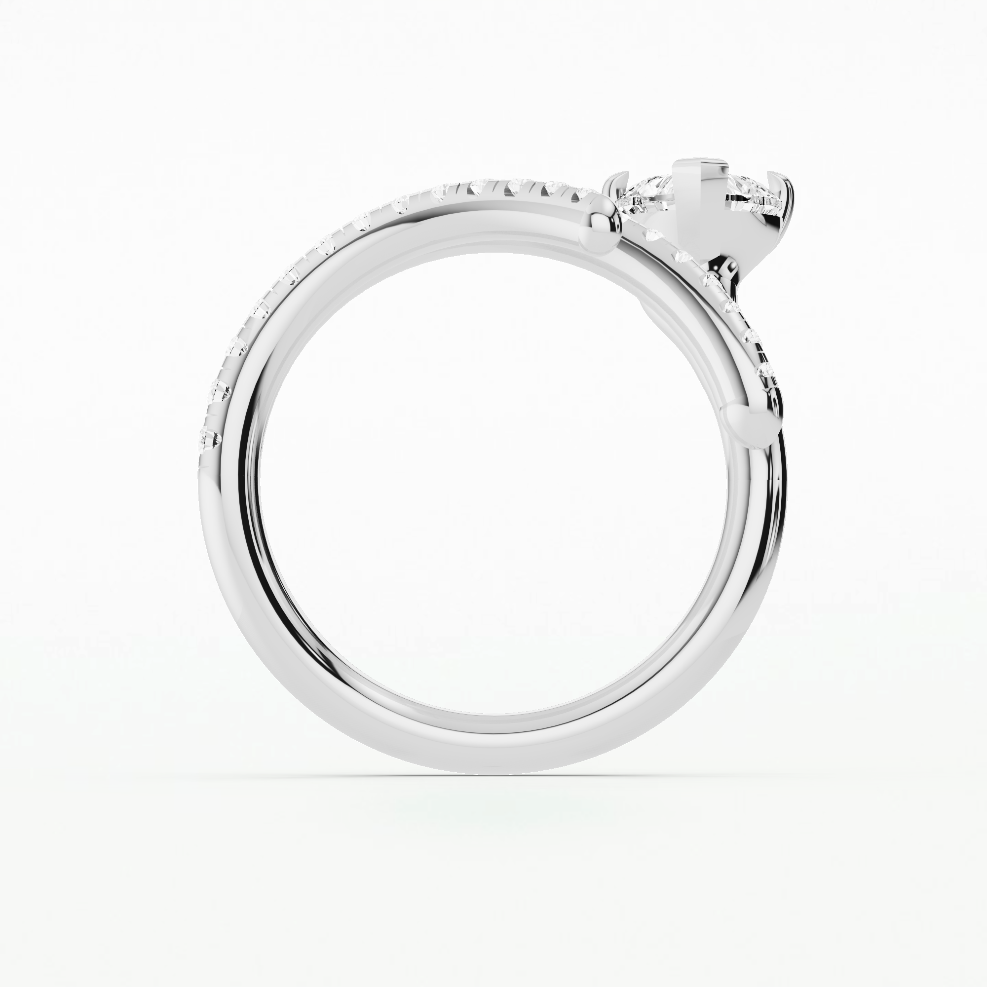 Clawed Heart Fashion Ring 
-Heart